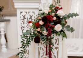 The Timeless Elegance of Sola Wood Flower Centerpieces